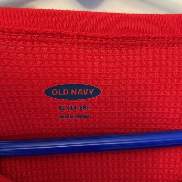 Old Navy red youth boys XL (14-16) waffle weave long sleeve shirt. - Picture 2 of 5